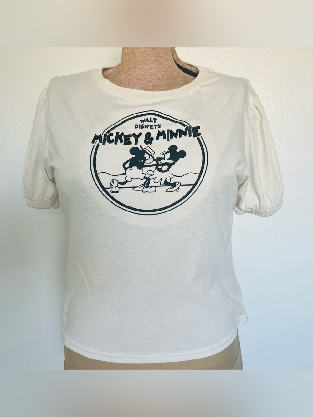 Disney Mickey & Minnie Women’s L Puff Sleeve Graphic T-Shirt Ivory Cream